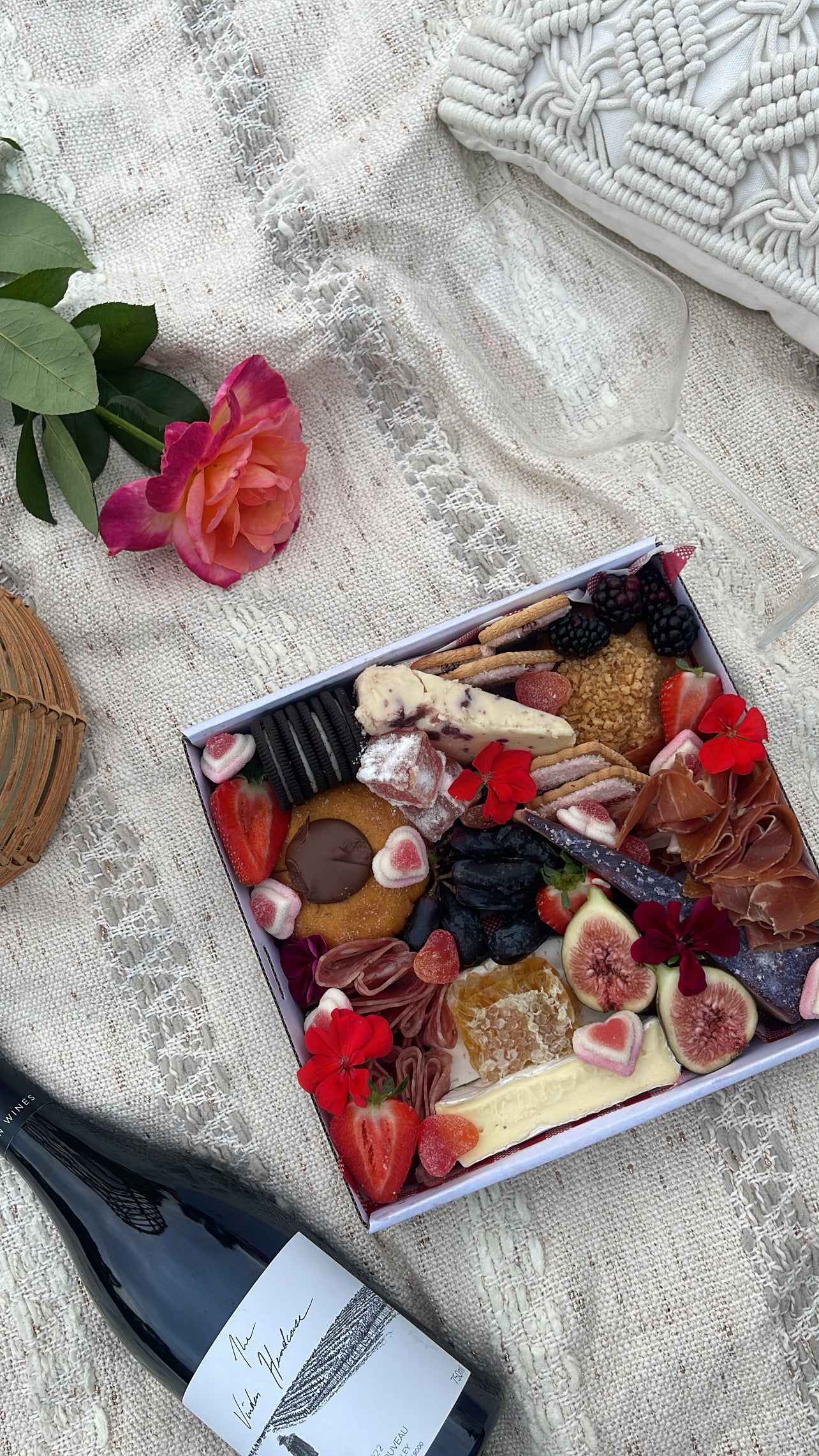 LoveBite Grazing Box