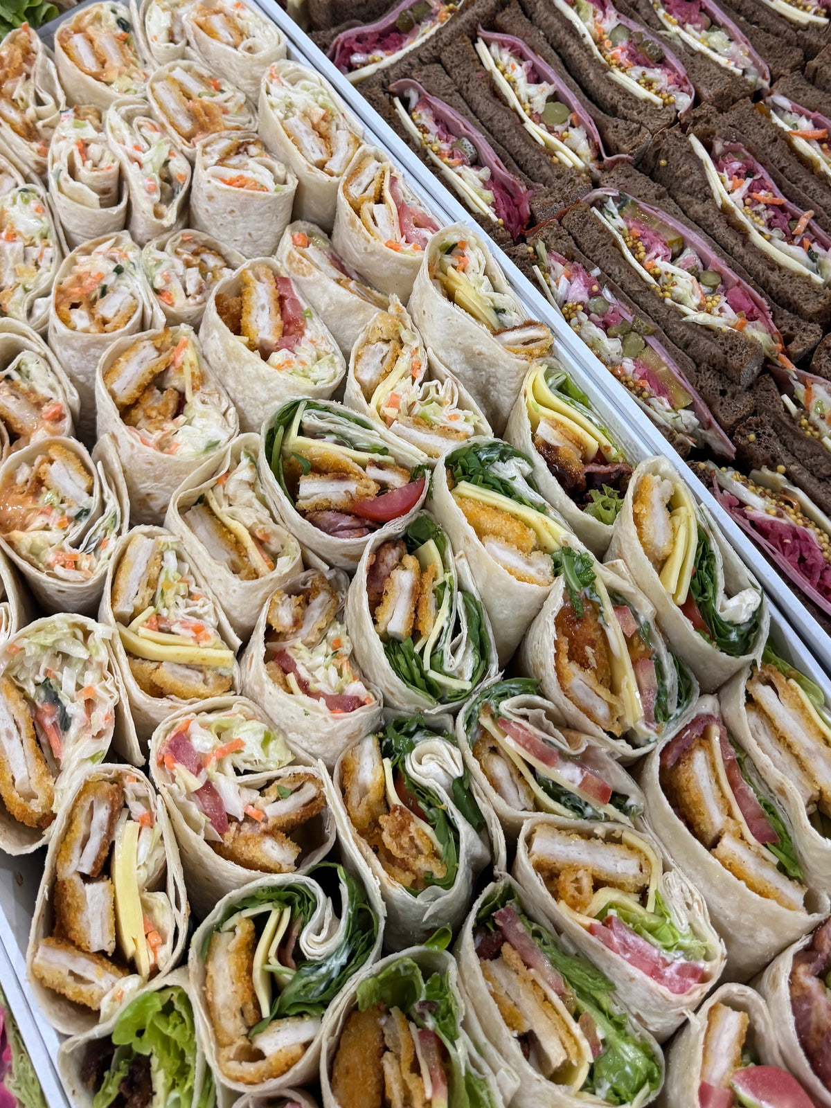 Premium Chicken, Bacon & Aioli Wraps (16 pieces)